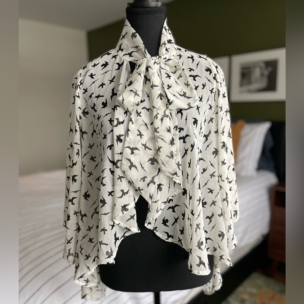 Tie front, flowy blouse with seagull print
